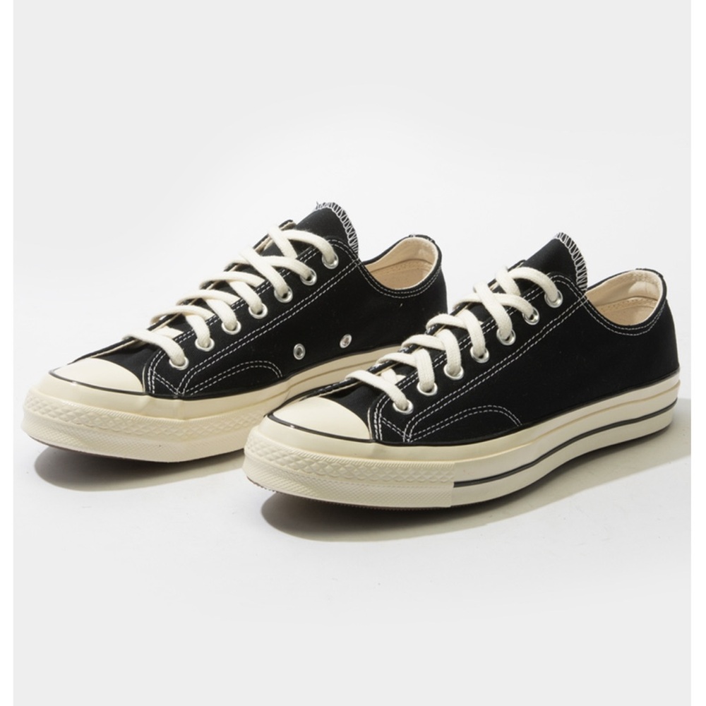 Converse Chuck 70 low top Sneakers Sz 5.5M, 7.5W